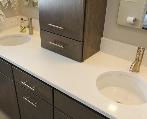 quartz countertop on bathroom vanity
