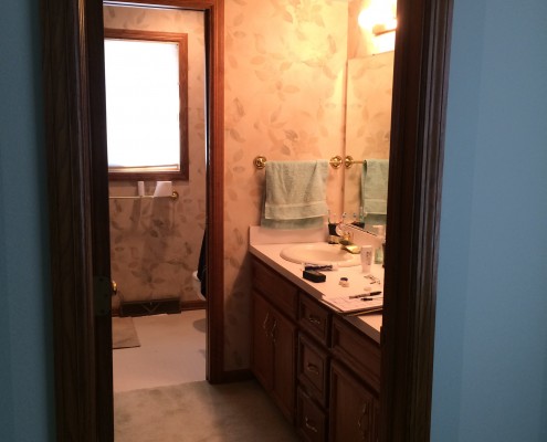 before bath remodel