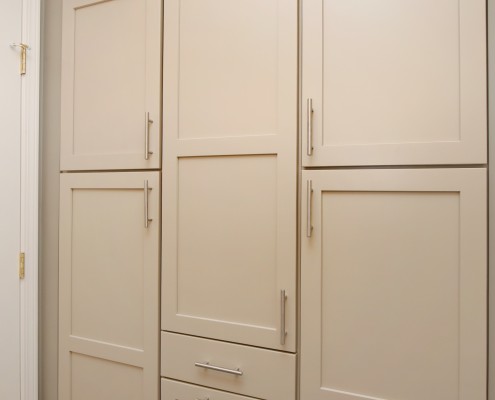 Custom built-ins for the bathroom