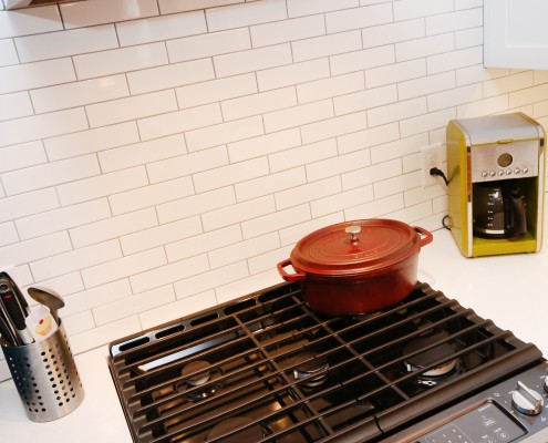 white subway tile thompson remodeling