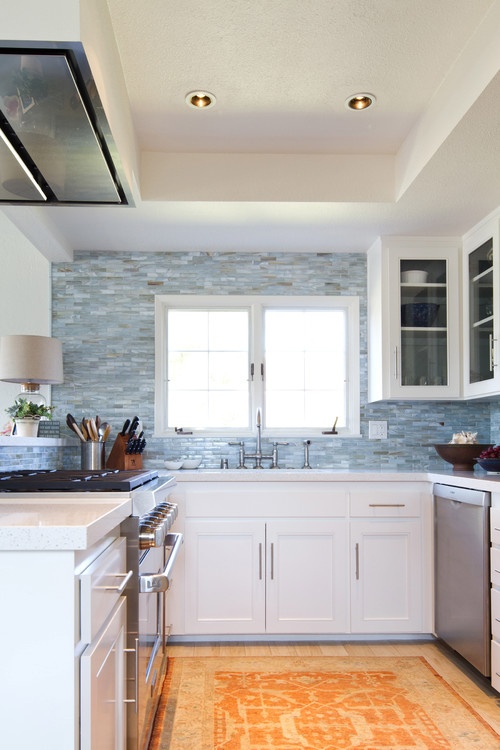 beach-style-kitchen.jpg
