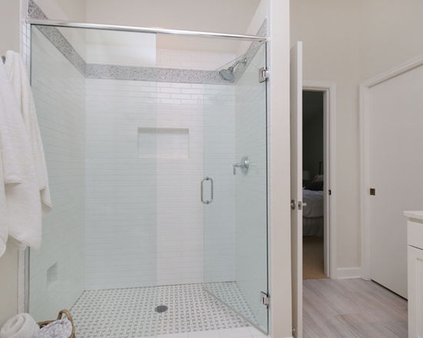 Thompson-remodeling-Classic White Bathroom Remodel11.jpg