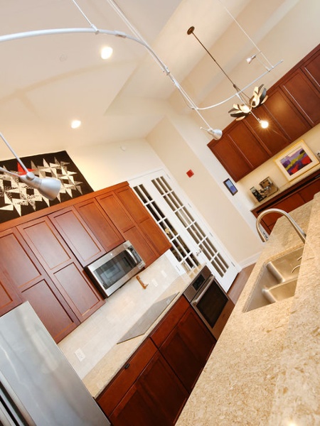 thompson-remodeling-condo-kitchen7.jpg