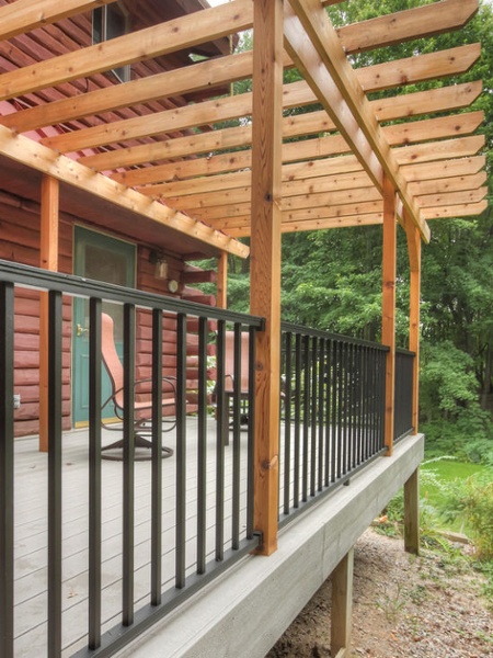 Thompson-remodeling-Log Cabin Deck with Pergola11.jpg