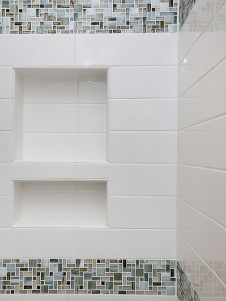 Thompson-remodeling-modern-and-clean-bath12.jpg