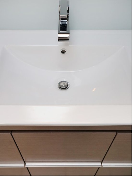 Thompson-remodeling-modern-and-clean-bath3.jpg