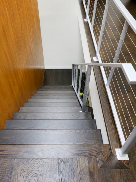 Thompson-remodeling-Modern-Stair-Rail12.jpg