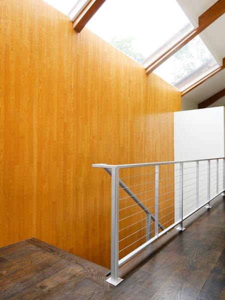 Thompson-remodeling-Modern-Stair-Rail7.jpg