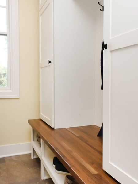 Thompson-Remodeling-Mudroom-Laundry-Combo2.jpg