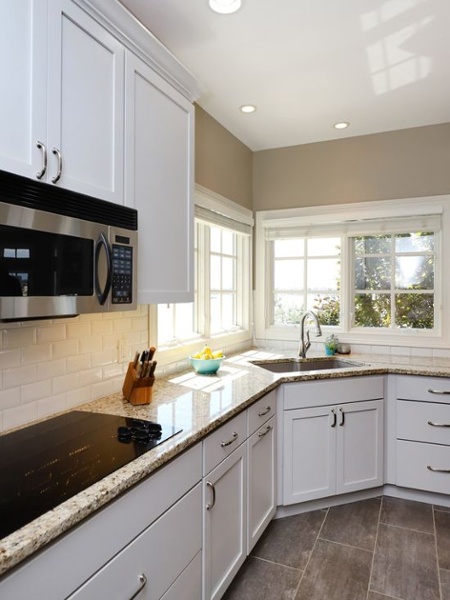 Thompson-Remodeling-two-tone-kitchen-upgrade1.jpg