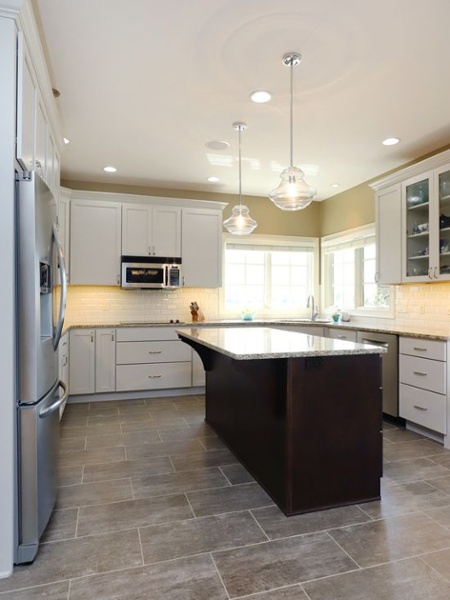 Thompson-Remodeling-two-tone-kitchen-upgrade5.jpg