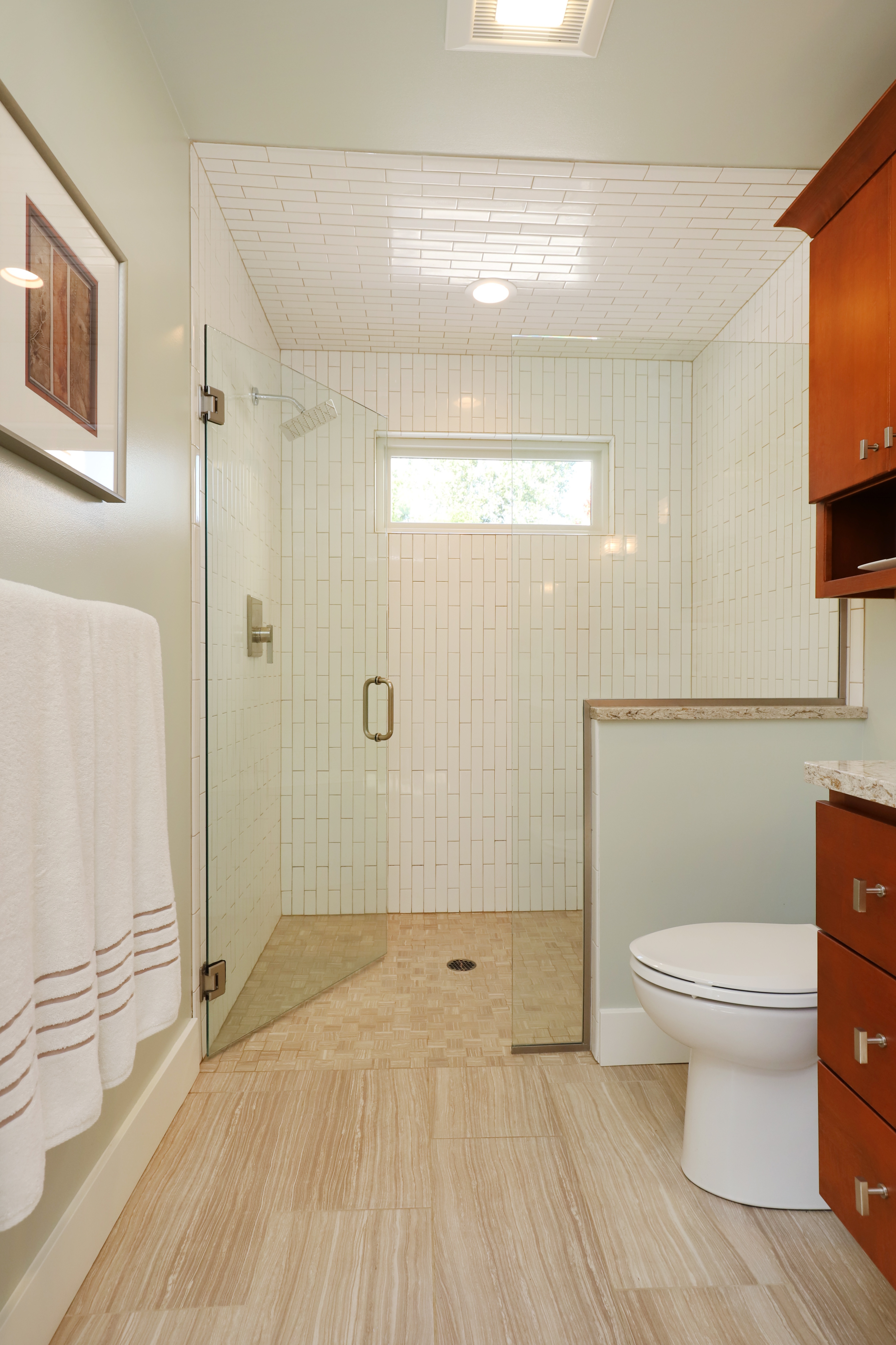 10 Design Tips to Maximize Your Bathroom Space